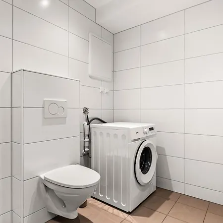 Downtown Modern - Two Bedrooms!